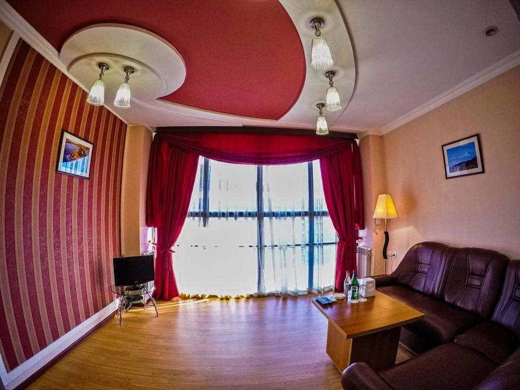 Vayk Hotel Exteriér fotografie